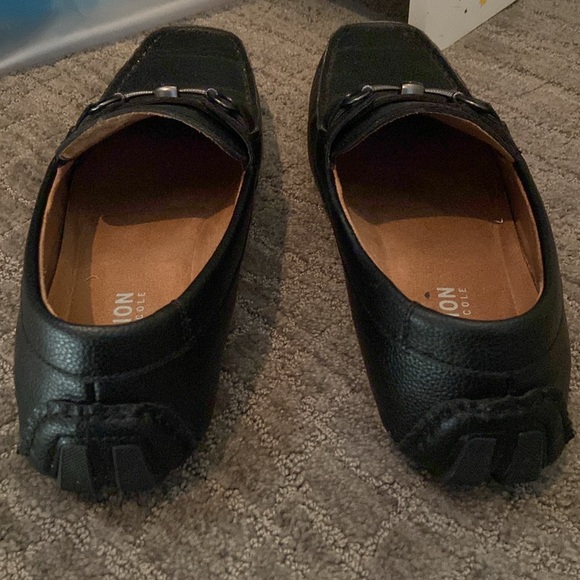 Reaction-Kenneth Cole black loafer in good condition. - Picture 2 of 4